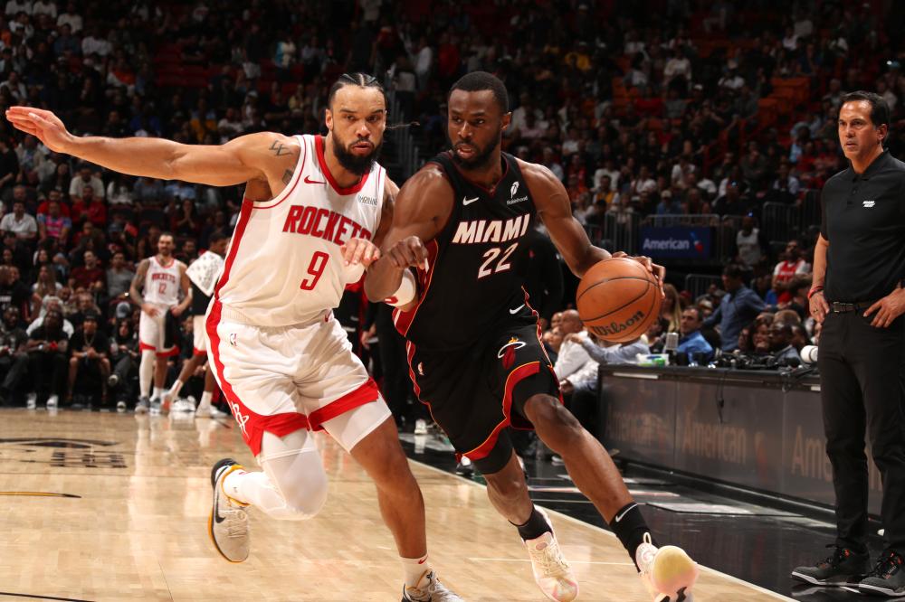 乒乓球队的 乒乓球队的